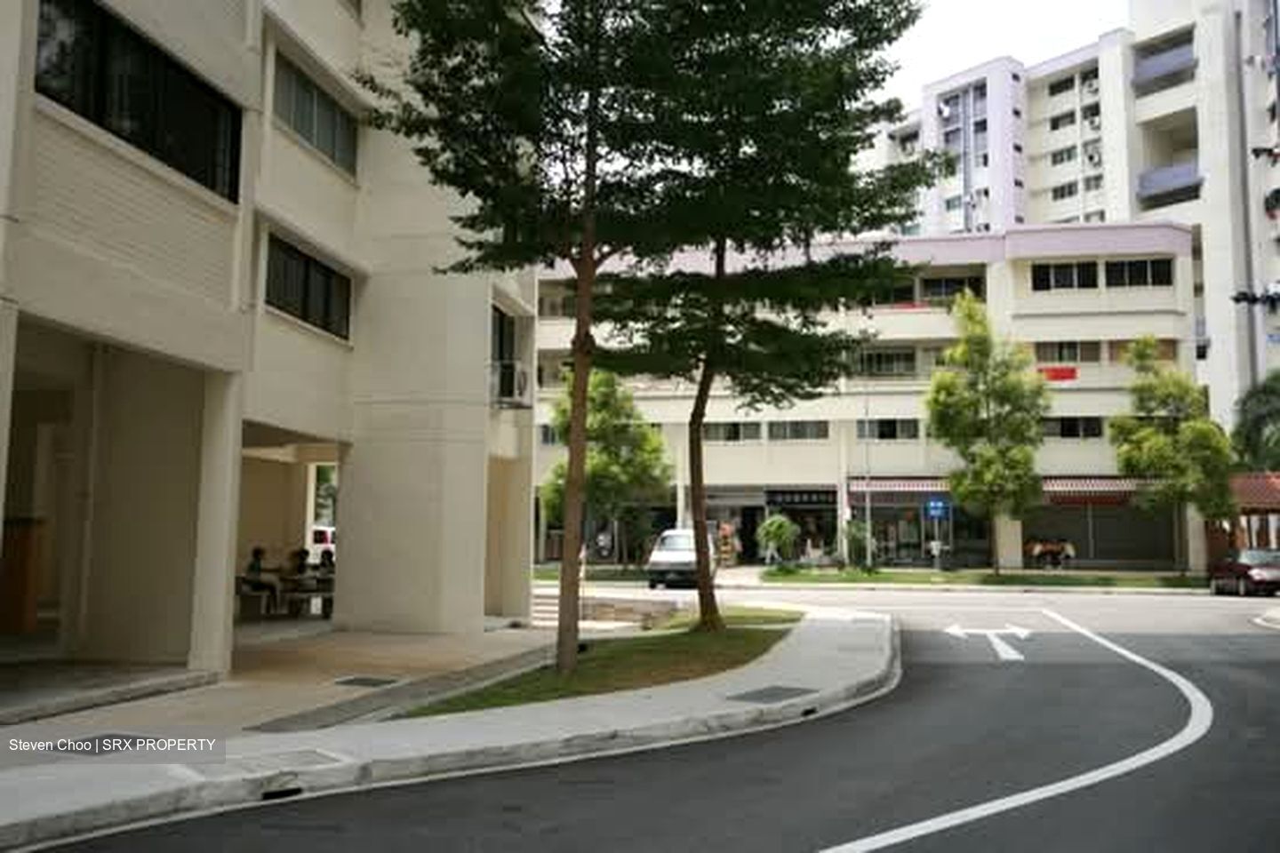 Blk 327 Jurong East Street 31 (Jurong East), HDB Executive #538771001